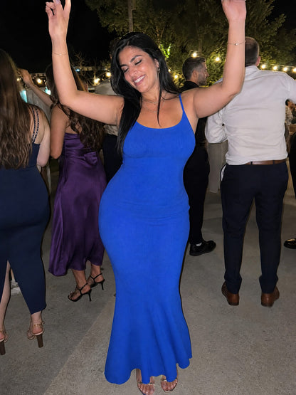 צבע: כחול