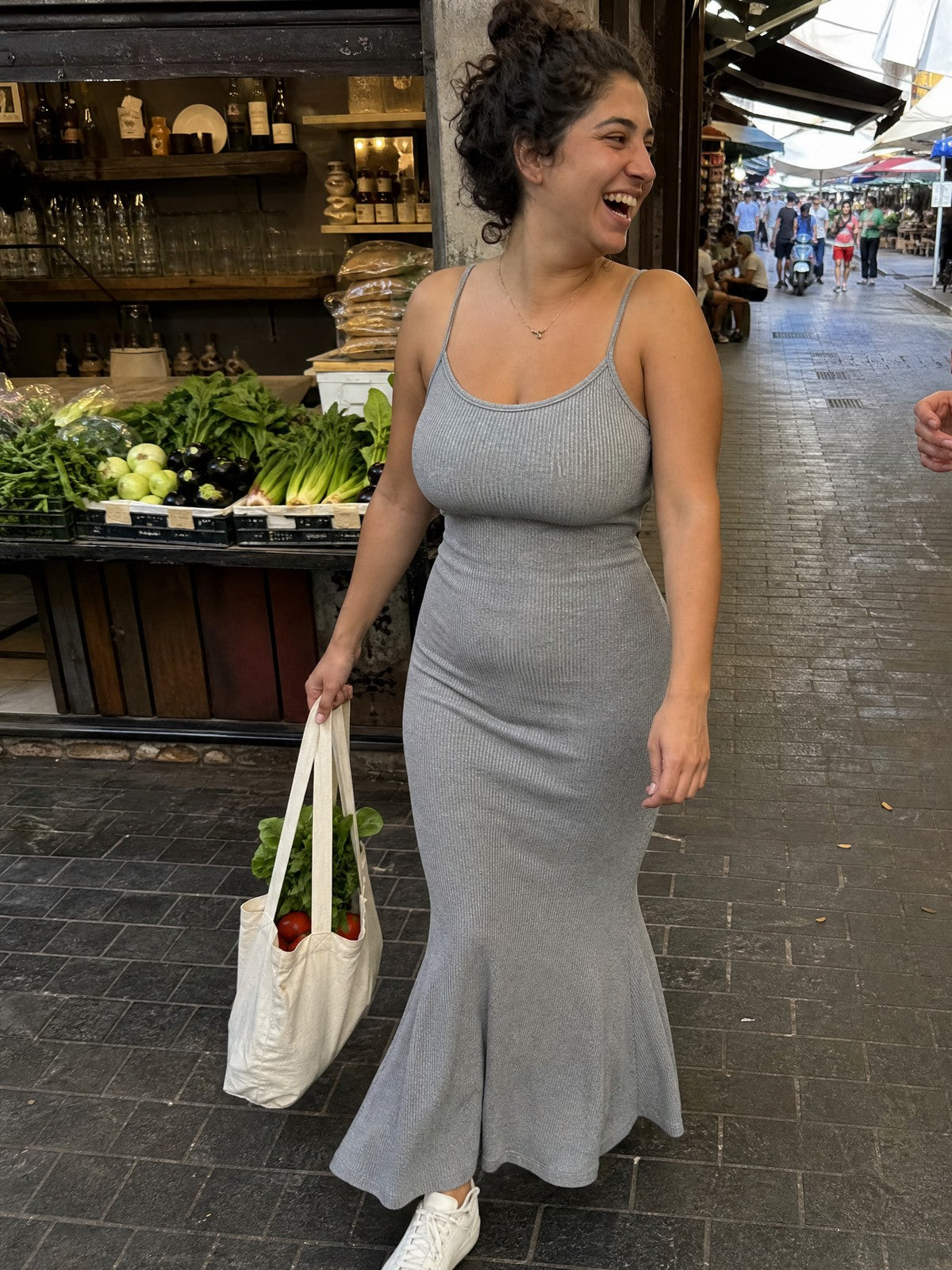 צבע: אפור